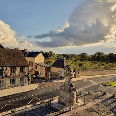 Gite De L'Ecu La Roche-Guyon Exterior photo